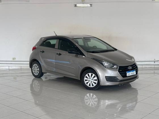 HYUNDAI HB20 1.0 COMFORT 12V FLEX 4P MANUAL